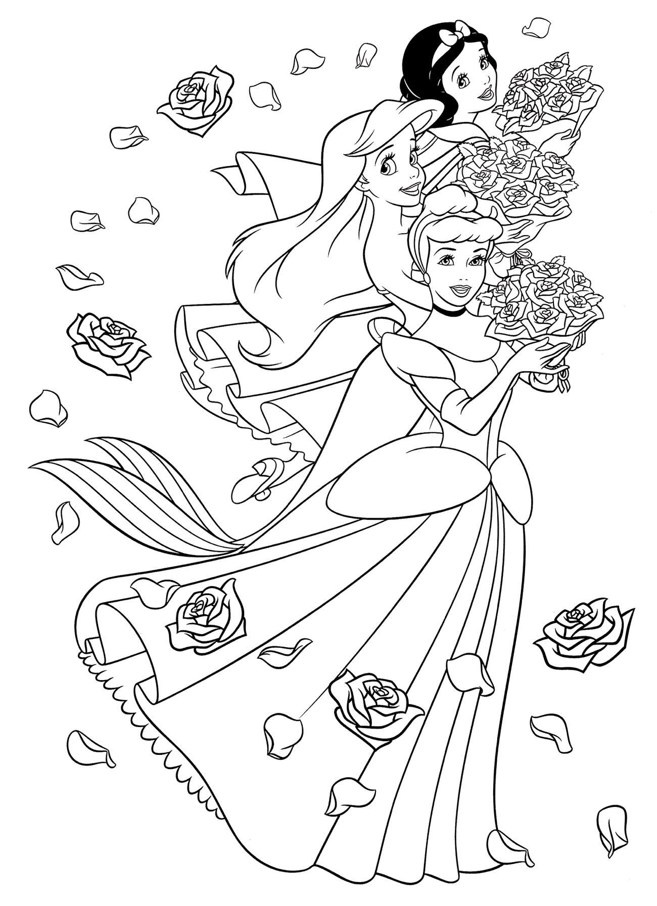 Раскраска для девочки - принцессы Диснея в модных платьях с букетами роз (девочки, принцессы, Диснея)