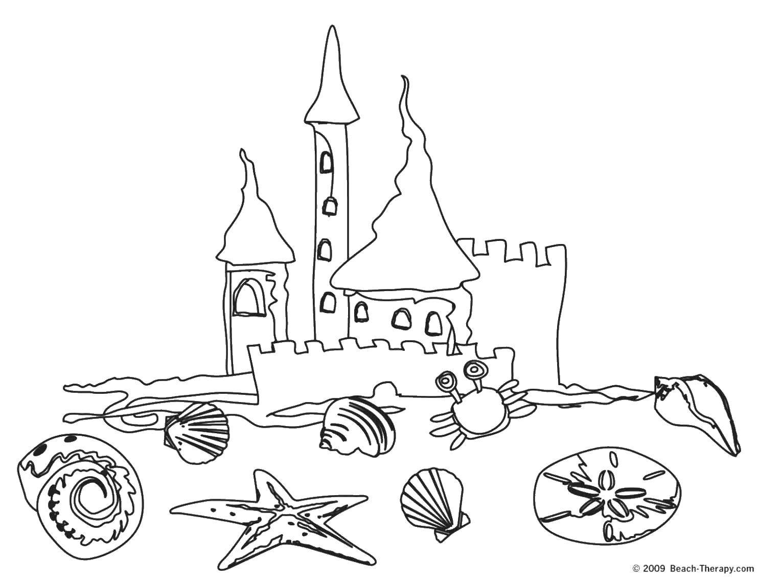 Раскраска летнего пляжа с замком, песком, ракушкой и морской звездой (пляж, замок)